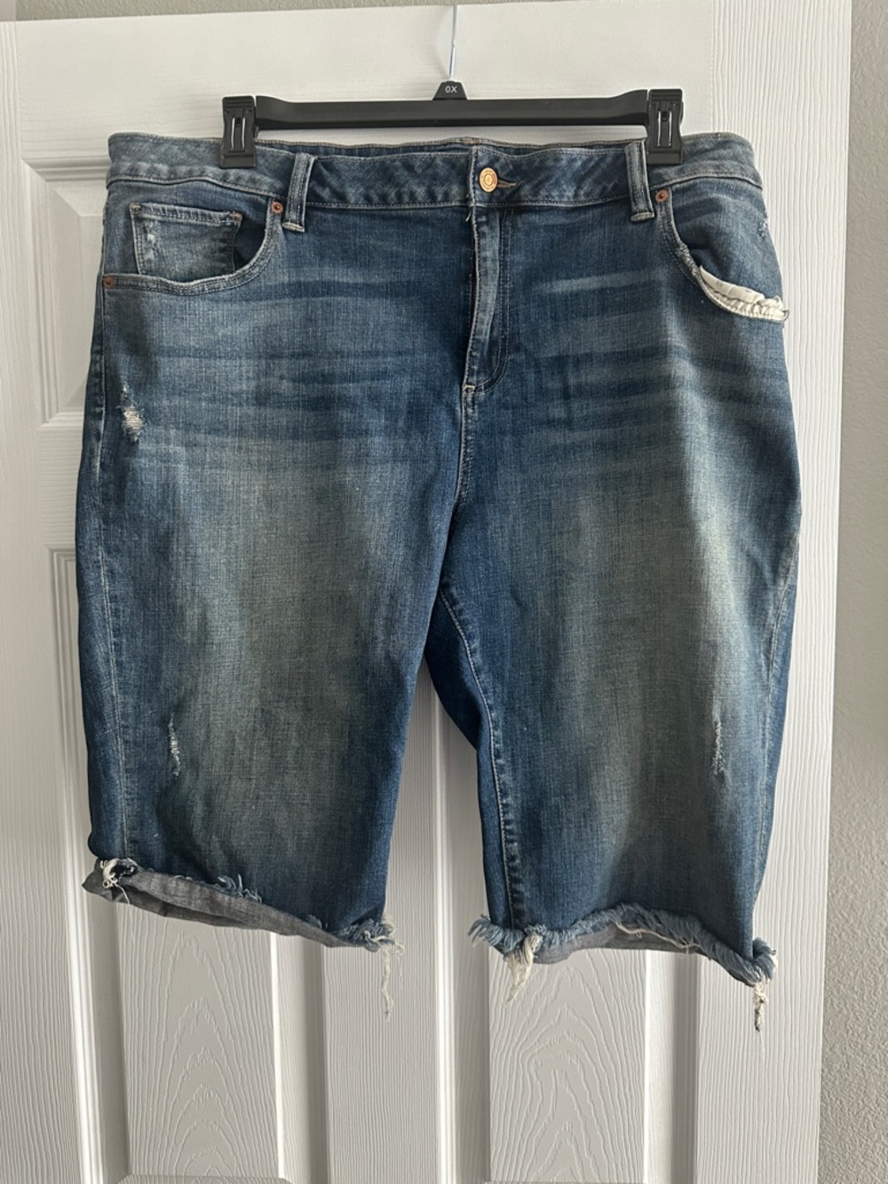 Lucky Brand Distressed Mid-Blue Denim Jean Shorts